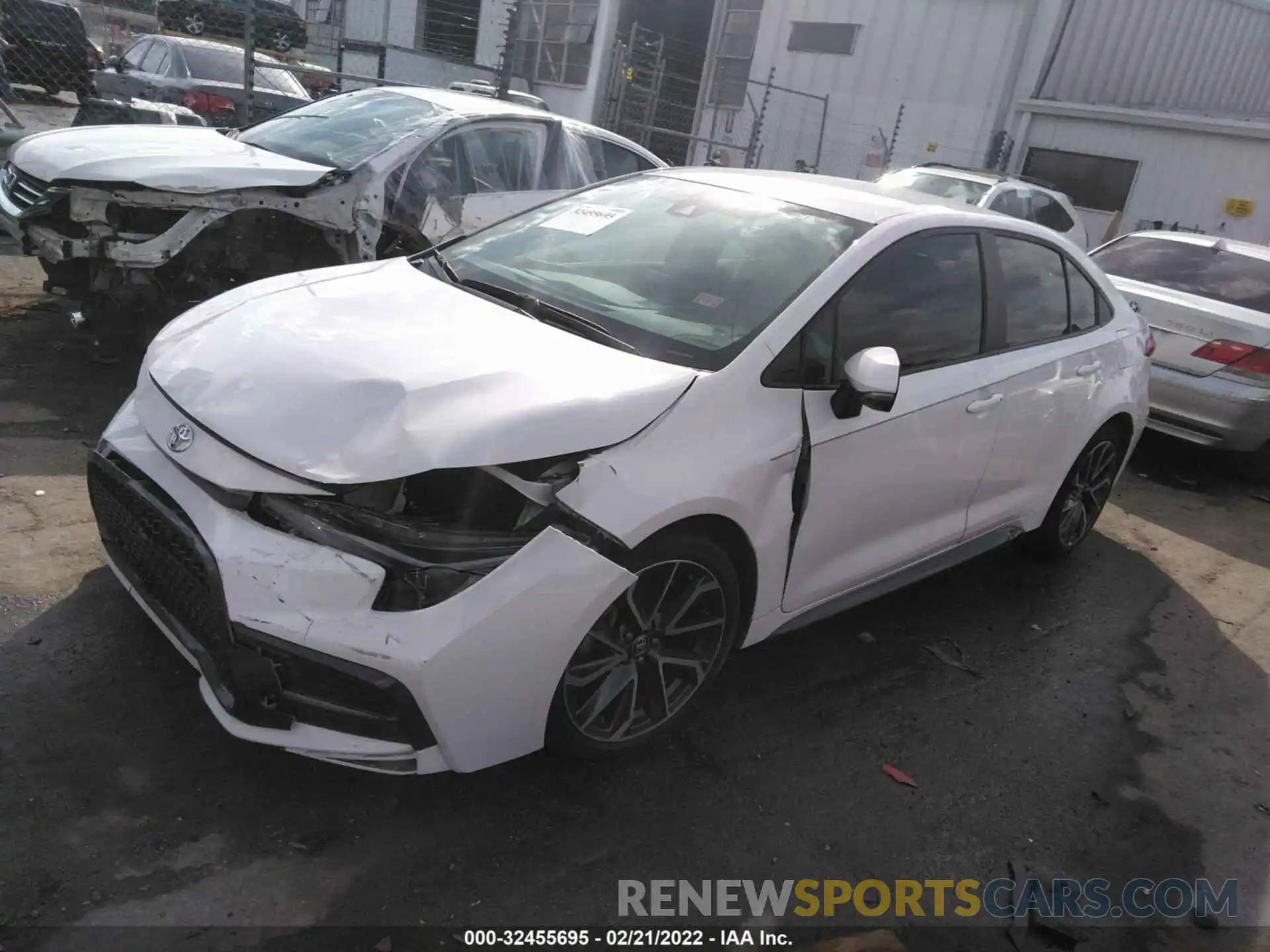 2 Photograph of a damaged car 5YFS4RCE6LP041672 TOYOTA COROLLA 2020