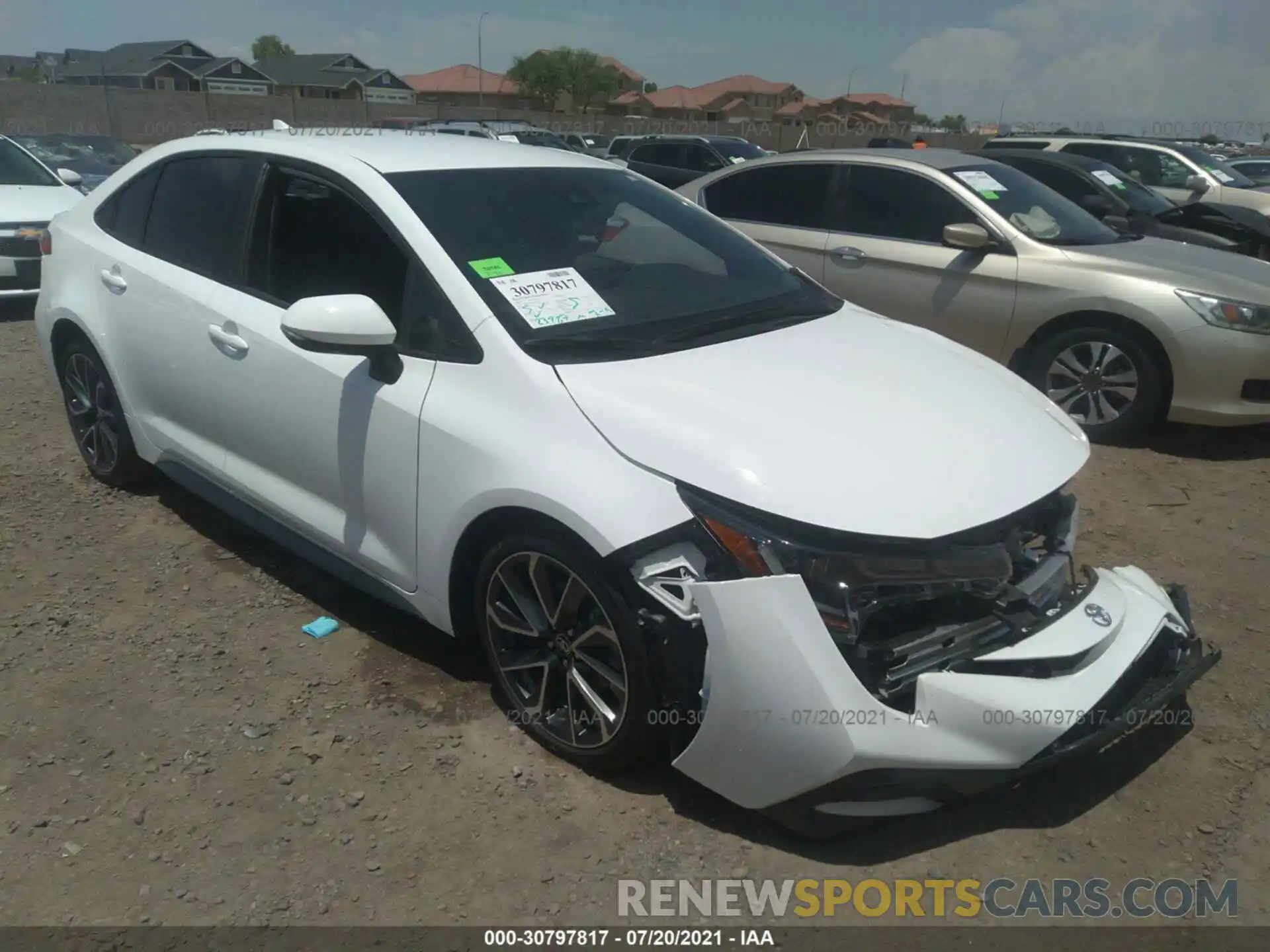 1 Photograph of a damaged car 5YFS4RCE6LP045270 TOYOTA COROLLA 2020