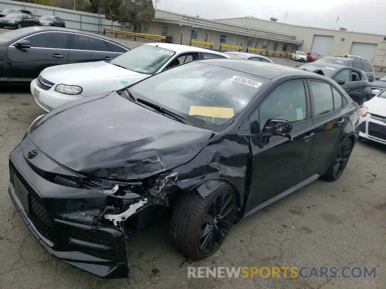 2 Photograph of a damaged car 5YFS4RCE6LP045320 TOYOTA COROLLA 2020