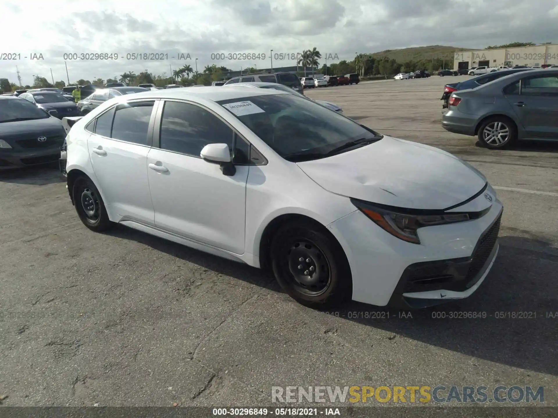 1 Photograph of a damaged car 5YFS4RCE6LP046046 TOYOTA COROLLA 2020