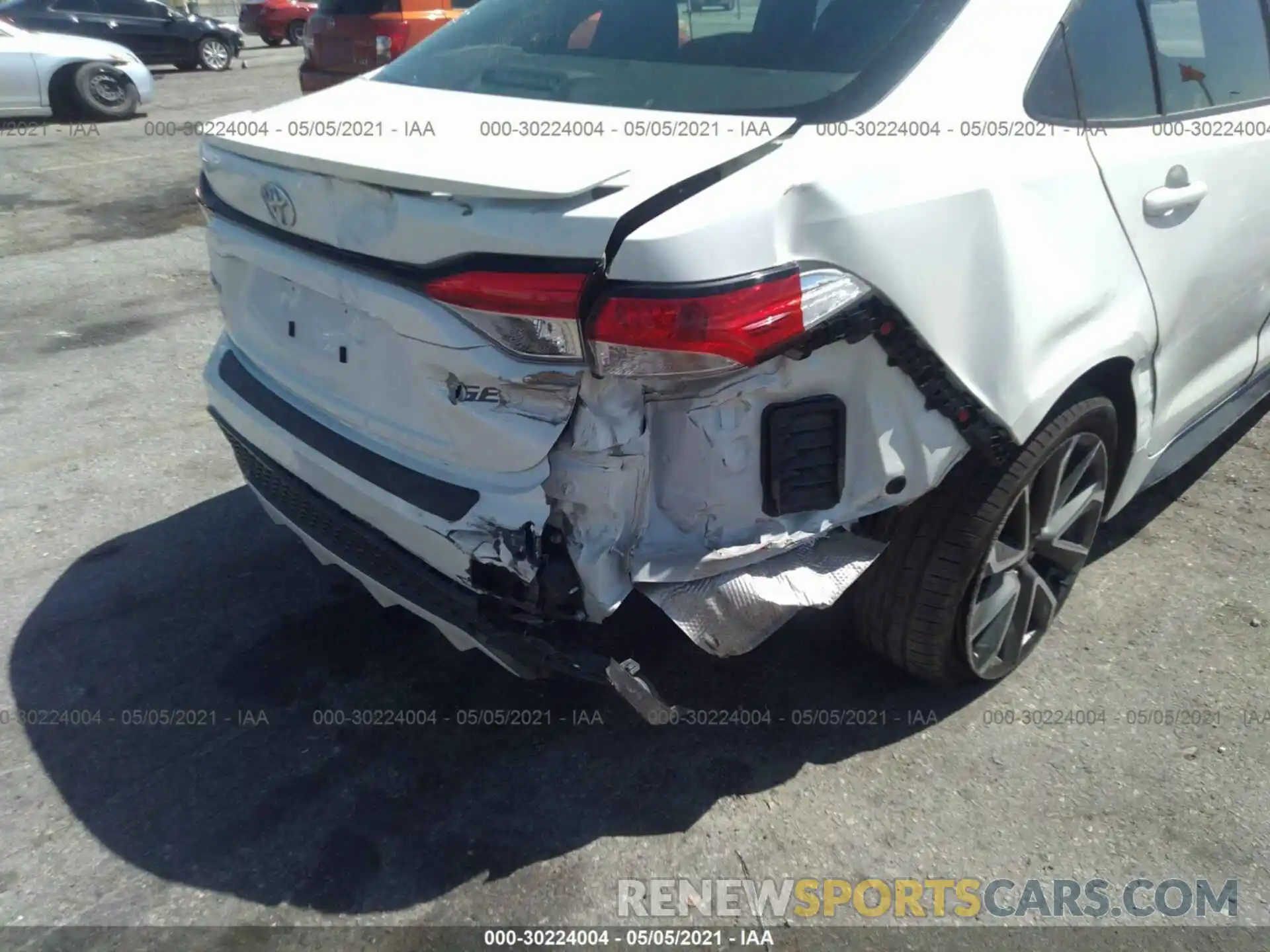 6 Photograph of a damaged car 5YFS4RCE6LP047763 TOYOTA COROLLA 2020