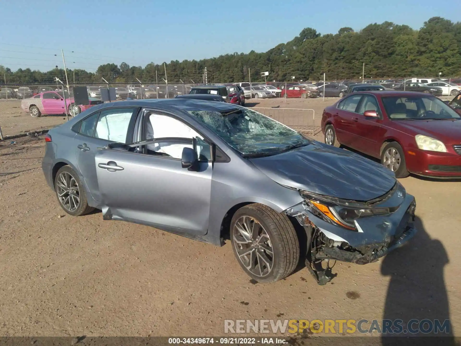 1 Photograph of a damaged car 5YFS4RCE6LP047911 TOYOTA COROLLA 2020