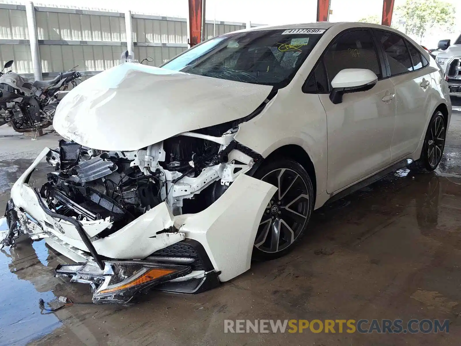 2 Photograph of a damaged car 5YFS4RCE6LP048475 TOYOTA COROLLA 2020