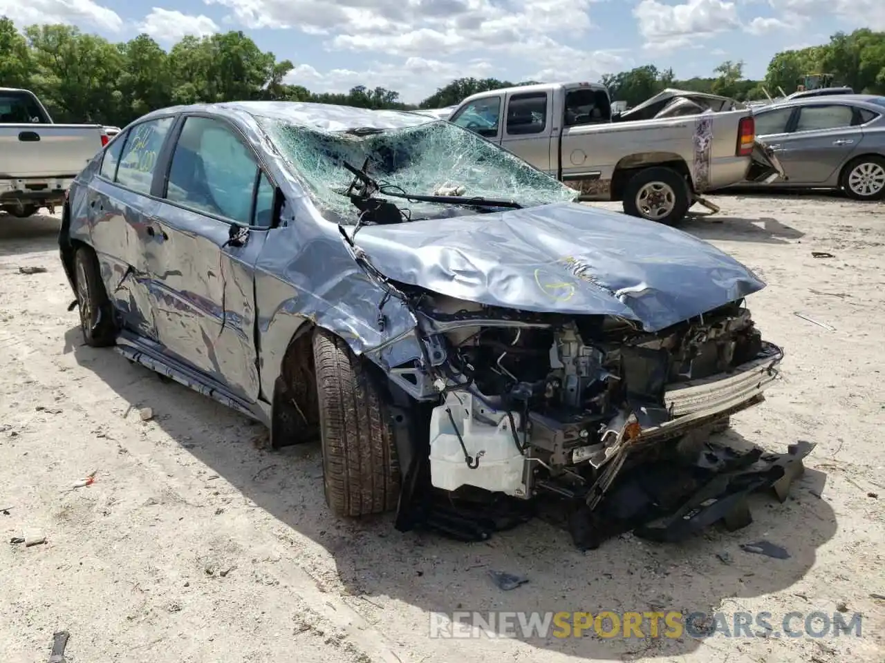 1 Photograph of a damaged car 5YFS4RCE6LP048816 TOYOTA COROLLA 2020