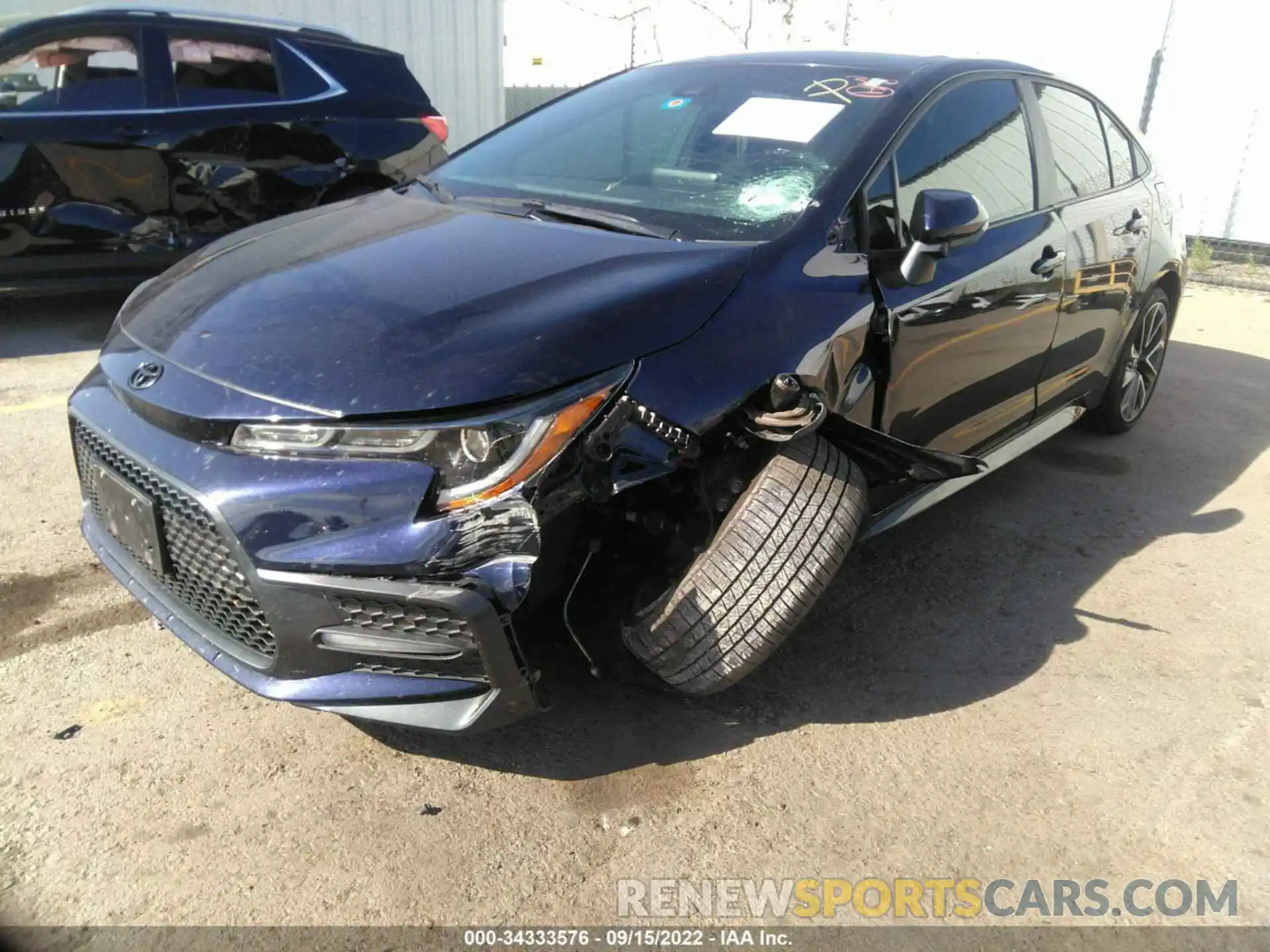 6 Photograph of a damaged car 5YFS4RCE6LP050520 TOYOTA COROLLA 2020