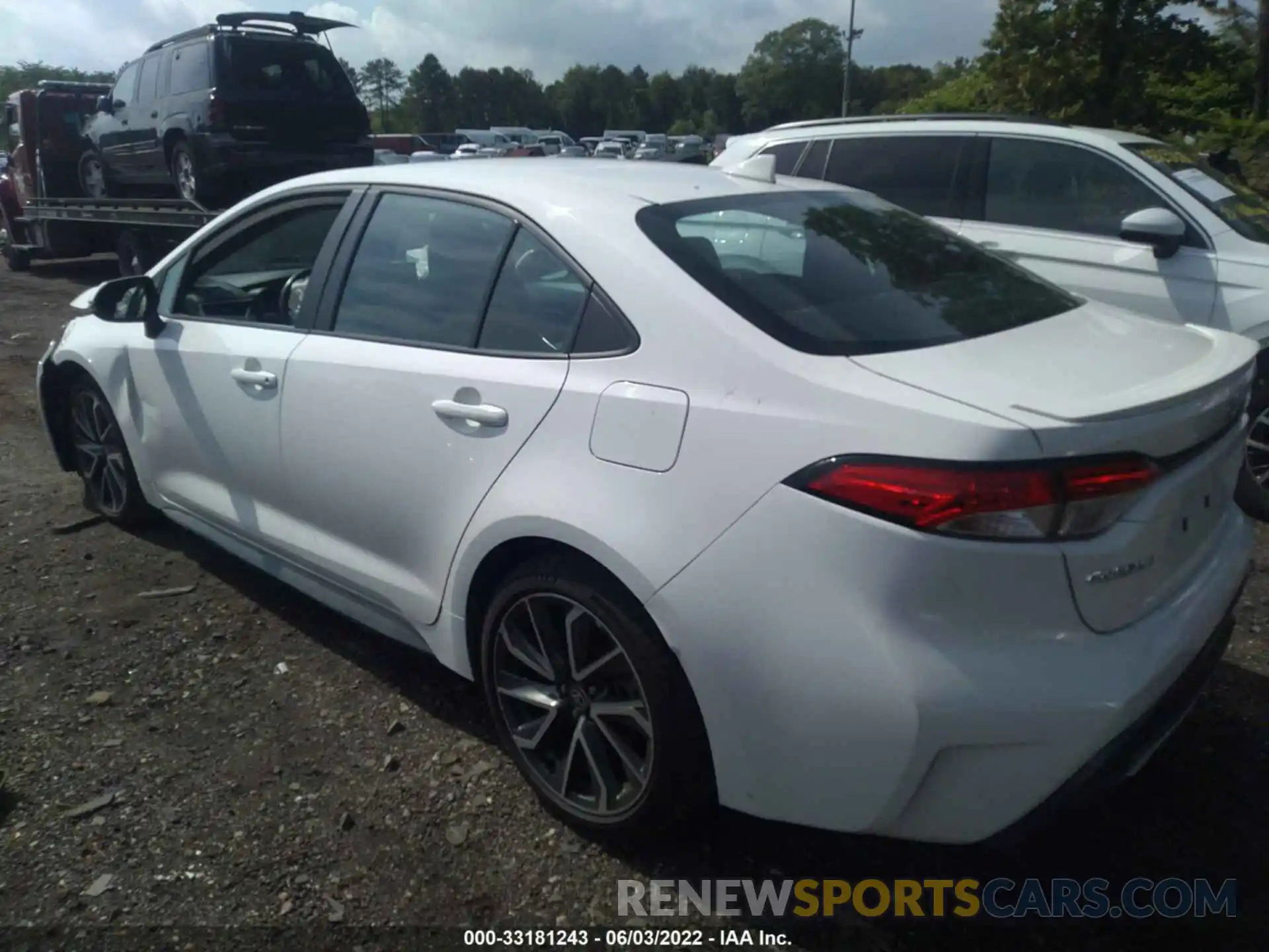 3 Photograph of a damaged car 5YFS4RCE6LP051179 TOYOTA COROLLA 2020