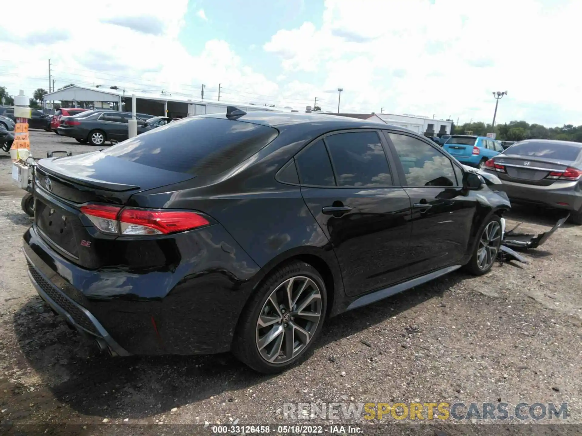 4 Photograph of a damaged car 5YFS4RCE6LP054325 TOYOTA COROLLA 2020