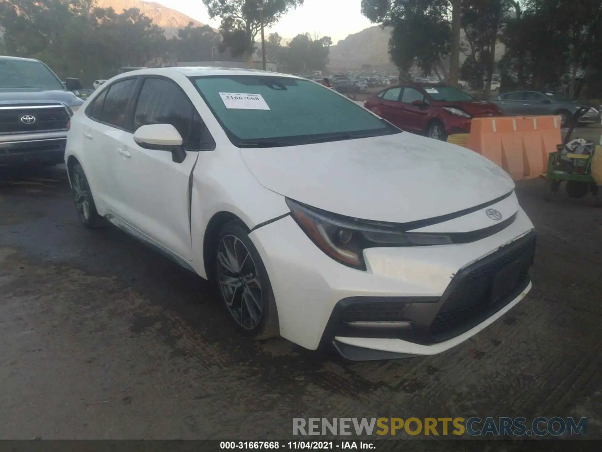 1 Photograph of a damaged car 5YFS4RCE6LP054440 TOYOTA COROLLA 2020