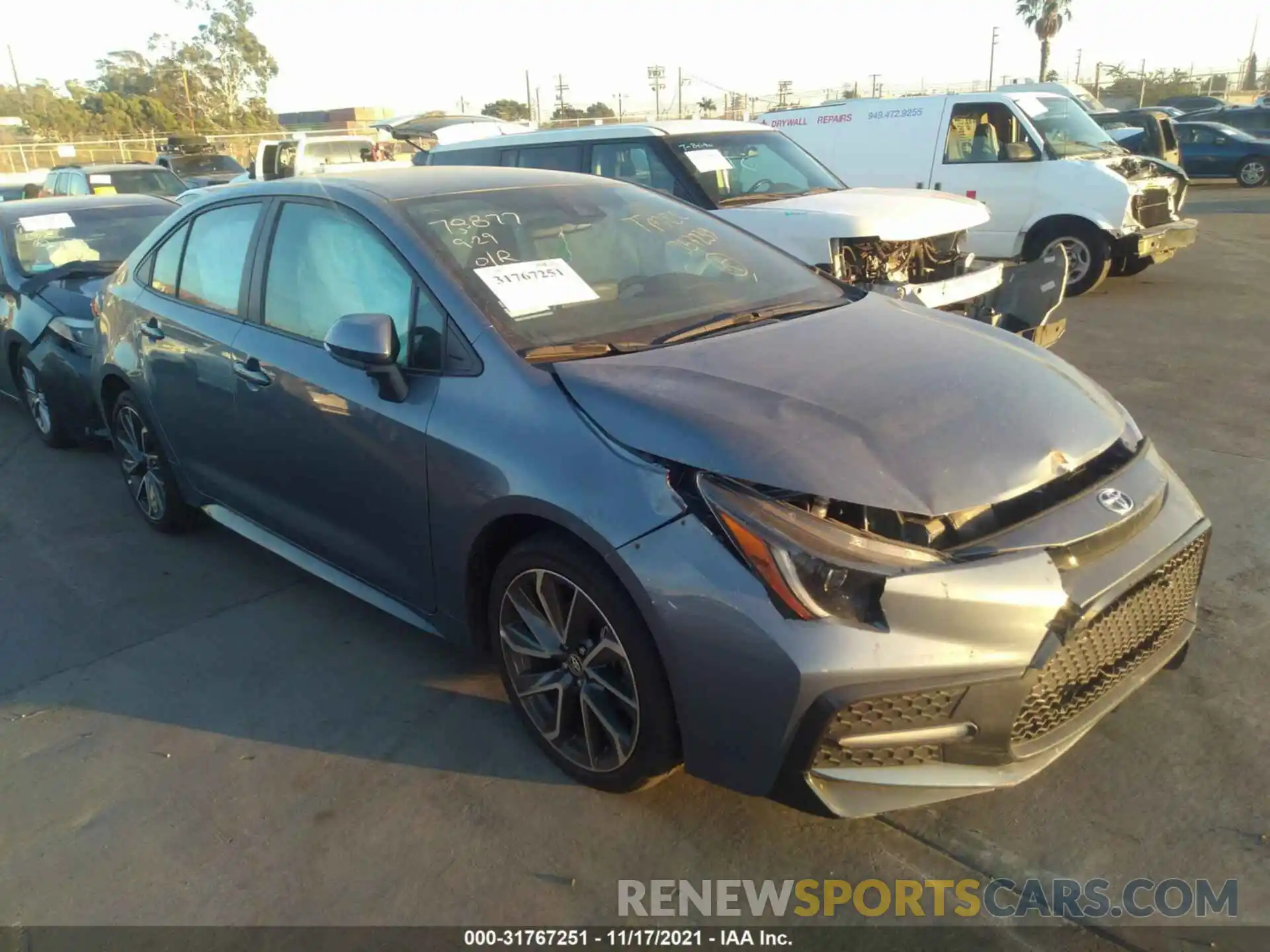 1 Photograph of a damaged car 5YFS4RCE6LP057239 TOYOTA COROLLA 2020