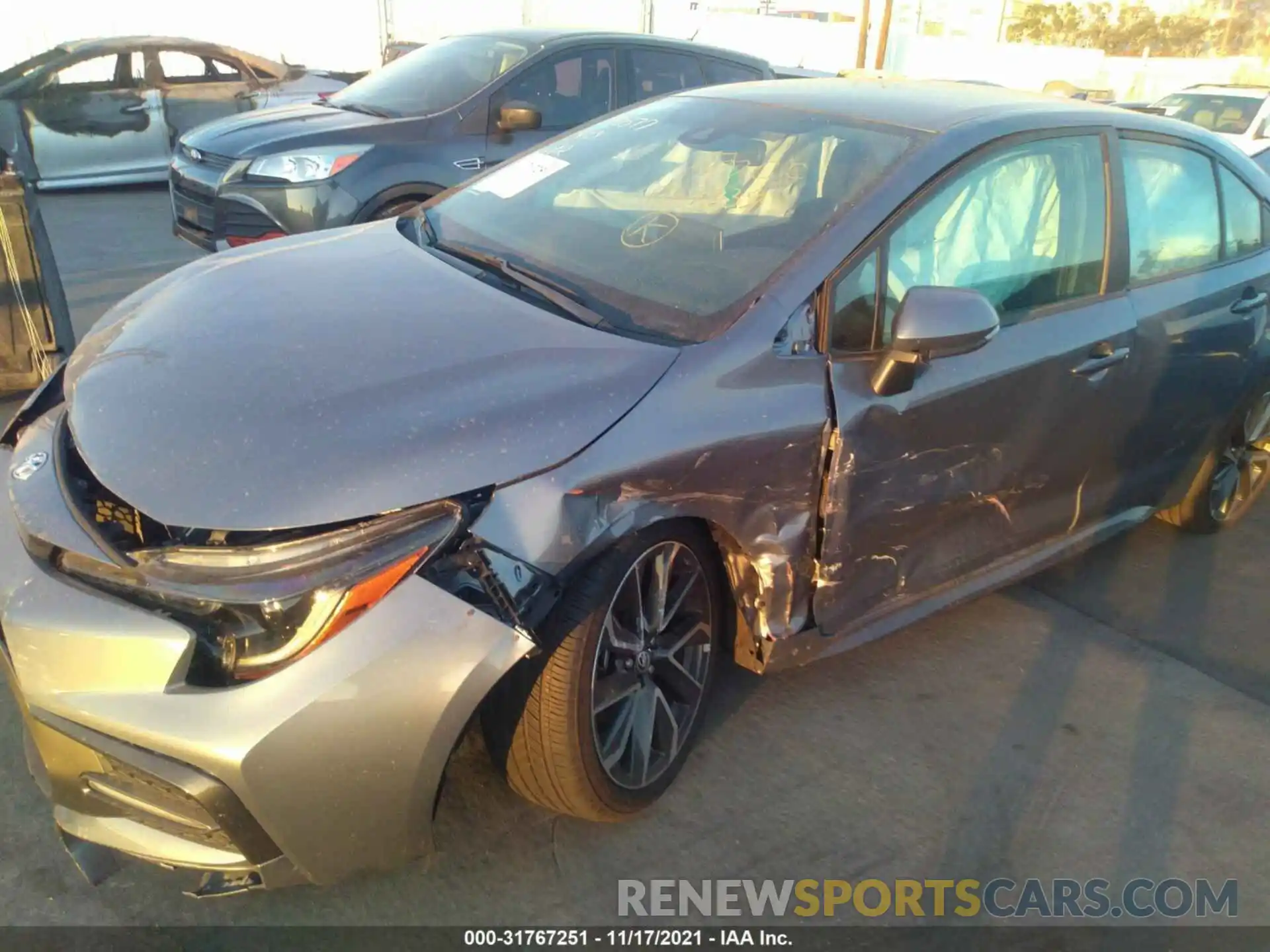 6 Photograph of a damaged car 5YFS4RCE6LP057239 TOYOTA COROLLA 2020