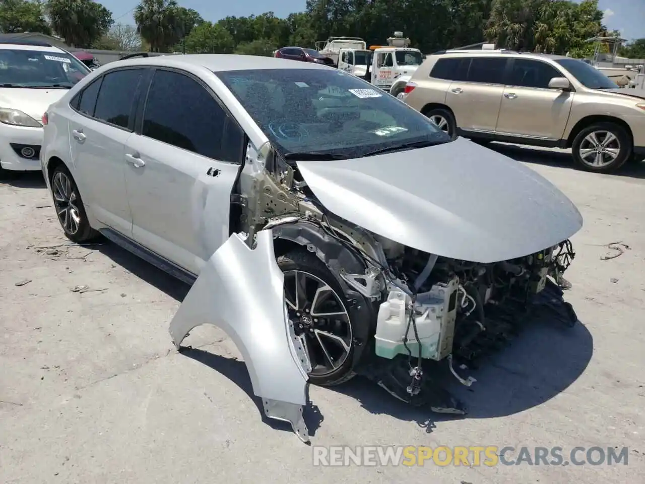 1 Photograph of a damaged car 5YFS4RCE7LP009488 TOYOTA COROLLA 2020