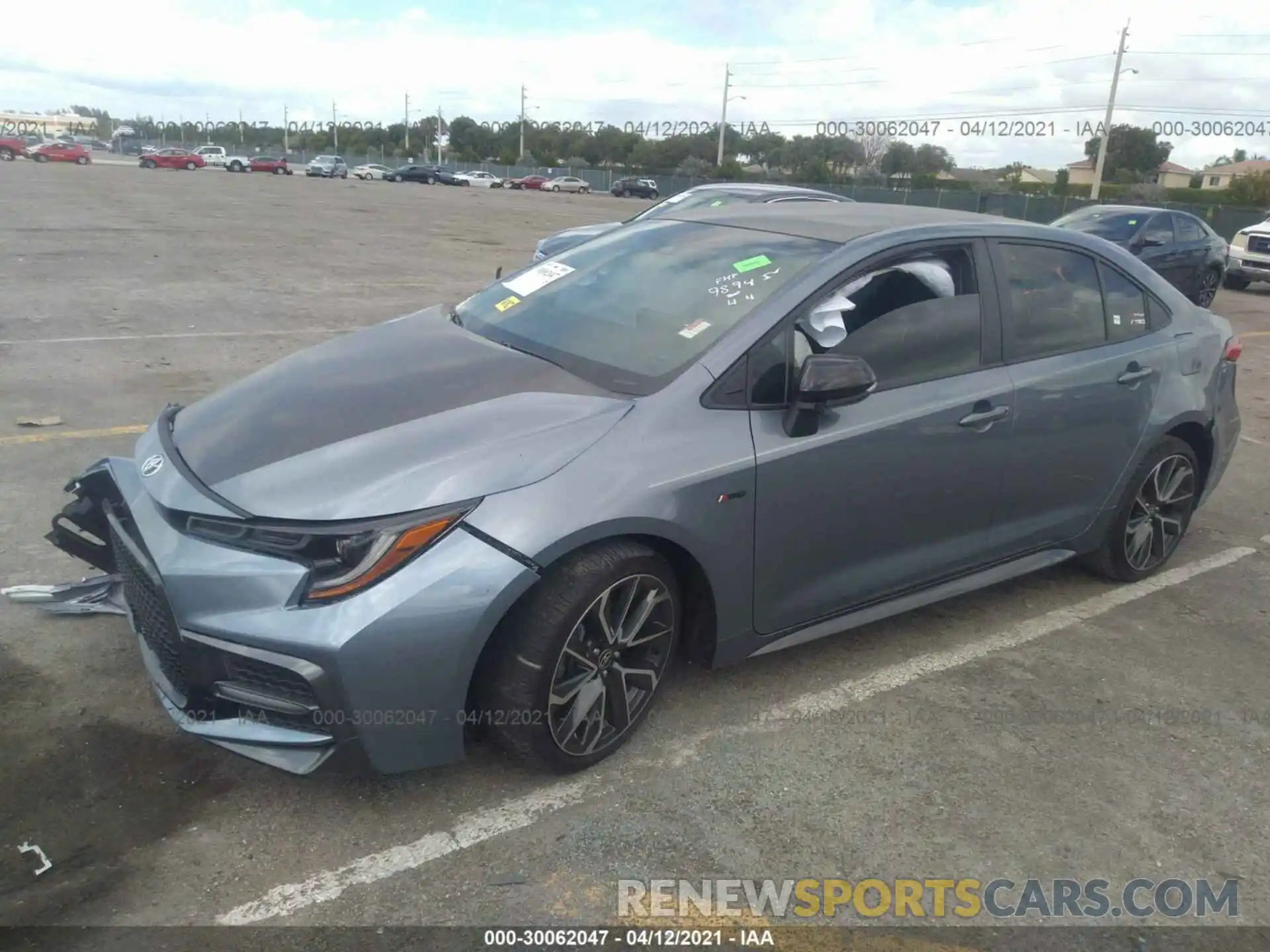 2 Photograph of a damaged car 5YFS4RCE7LP009894 TOYOTA COROLLA 2020