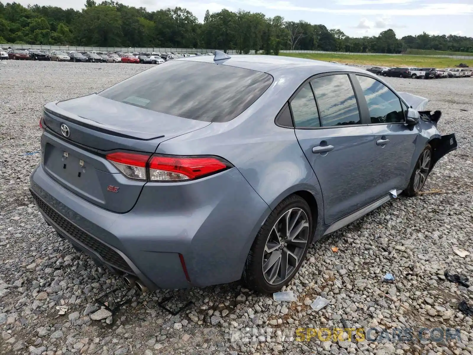 4 Photograph of a damaged car 5YFS4RCE7LP011225 TOYOTA COROLLA 2020