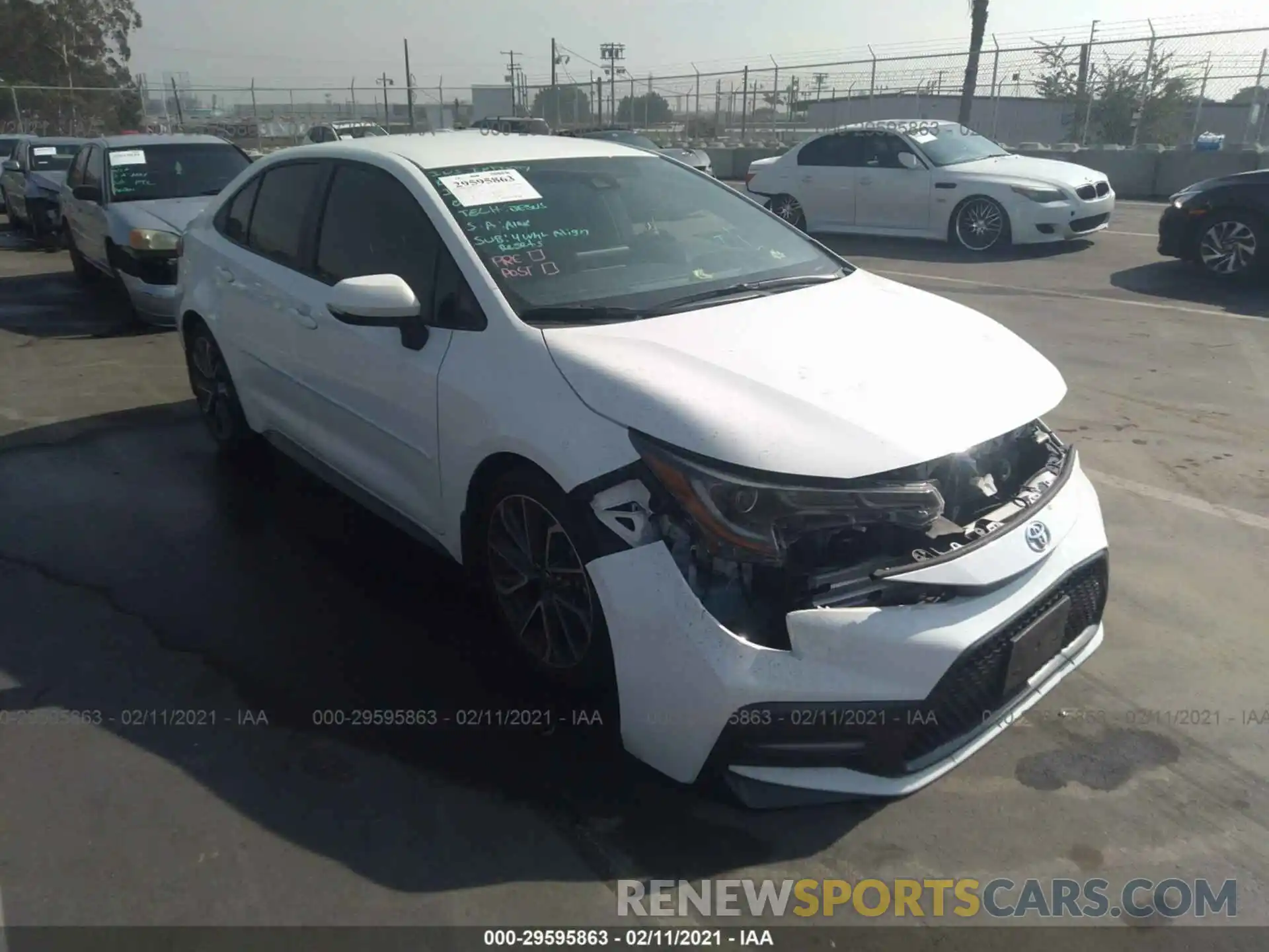 1 Photograph of a damaged car 5YFS4RCE7LP012827 TOYOTA COROLLA 2020