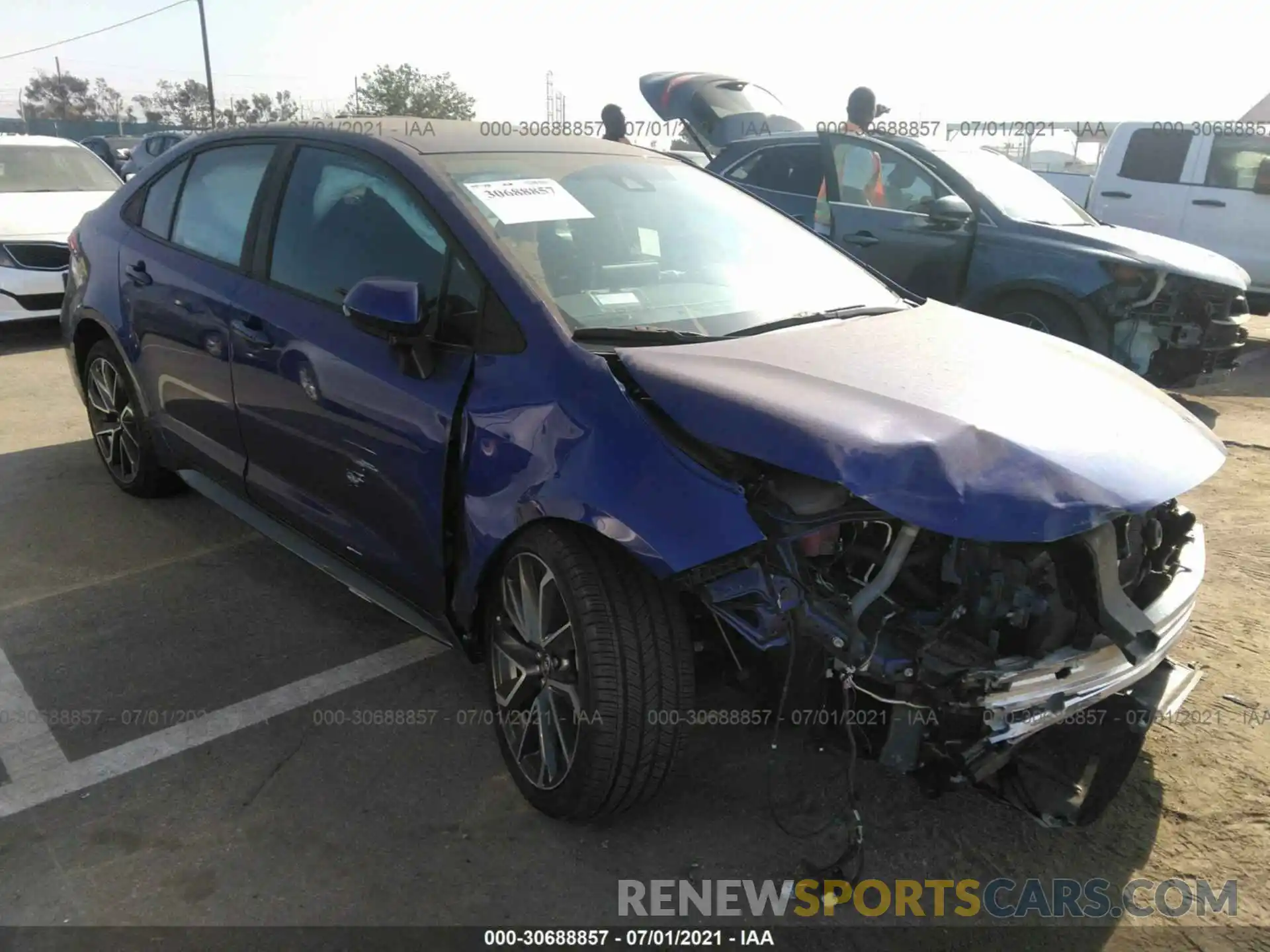 1 Photograph of a damaged car 5YFS4RCE7LP015100 TOYOTA COROLLA 2020