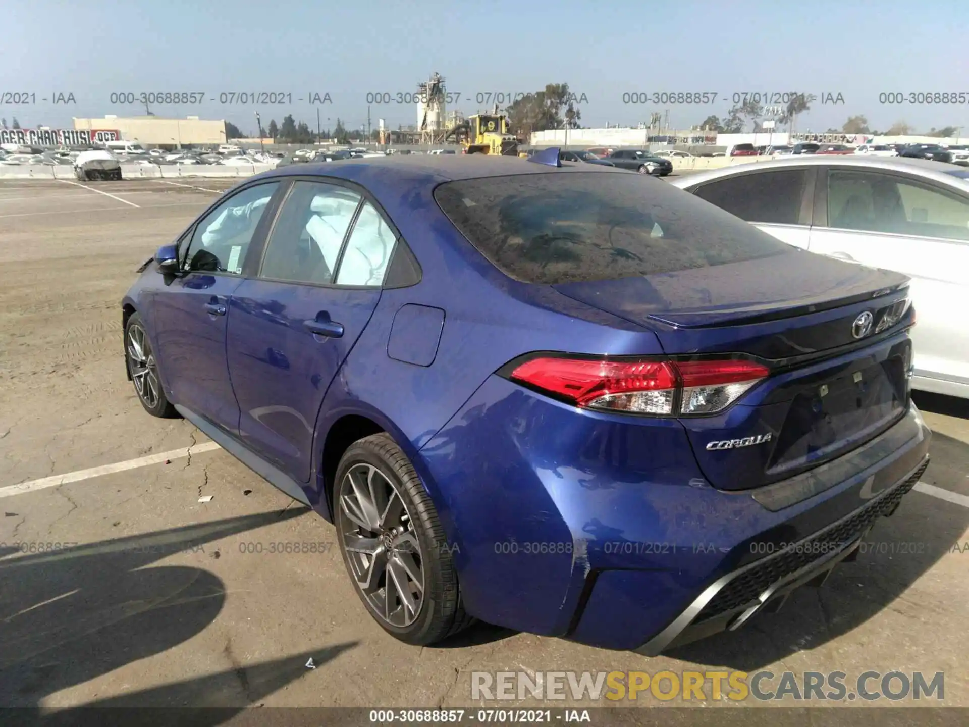 3 Photograph of a damaged car 5YFS4RCE7LP015100 TOYOTA COROLLA 2020