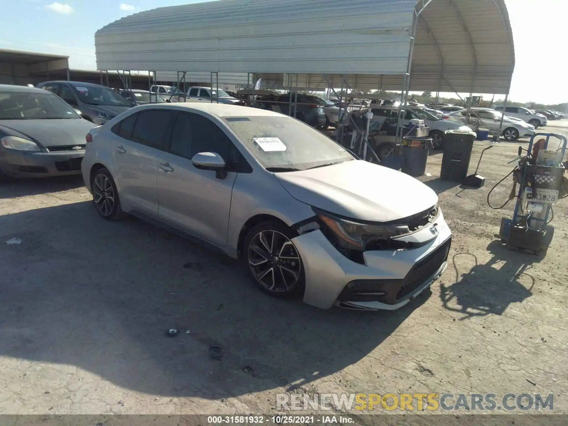 1 Photograph of a damaged car 5YFS4RCE7LP015582 TOYOTA COROLLA 2020