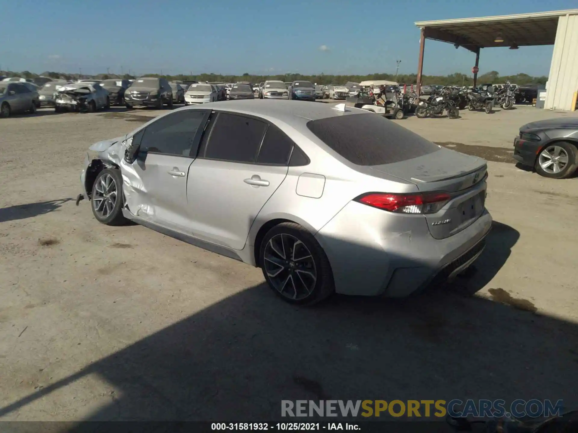 3 Photograph of a damaged car 5YFS4RCE7LP015582 TOYOTA COROLLA 2020