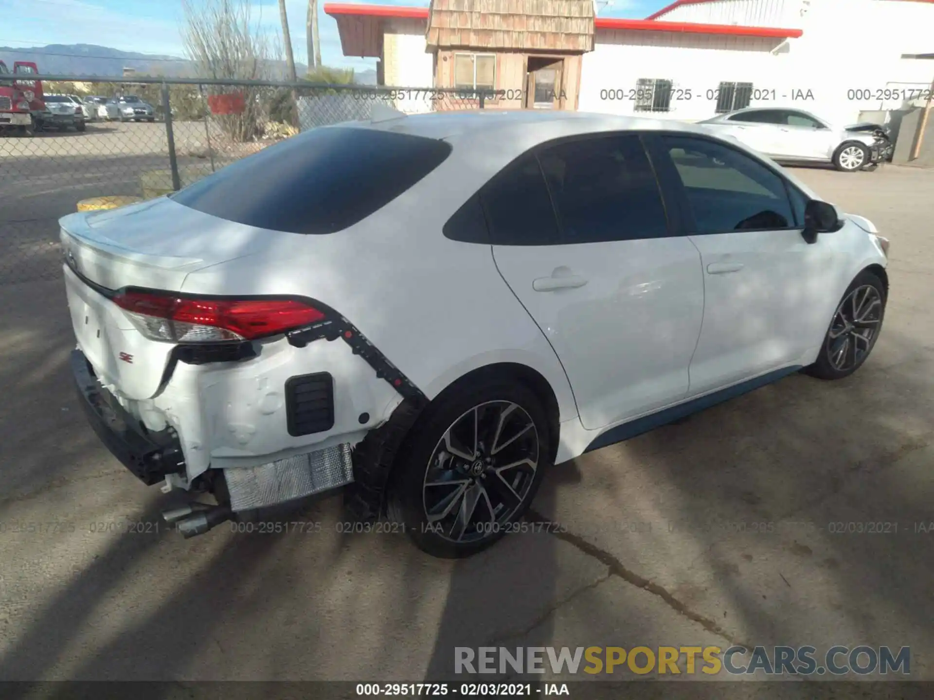 4 Photograph of a damaged car 5YFS4RCE7LP017168 TOYOTA COROLLA 2020