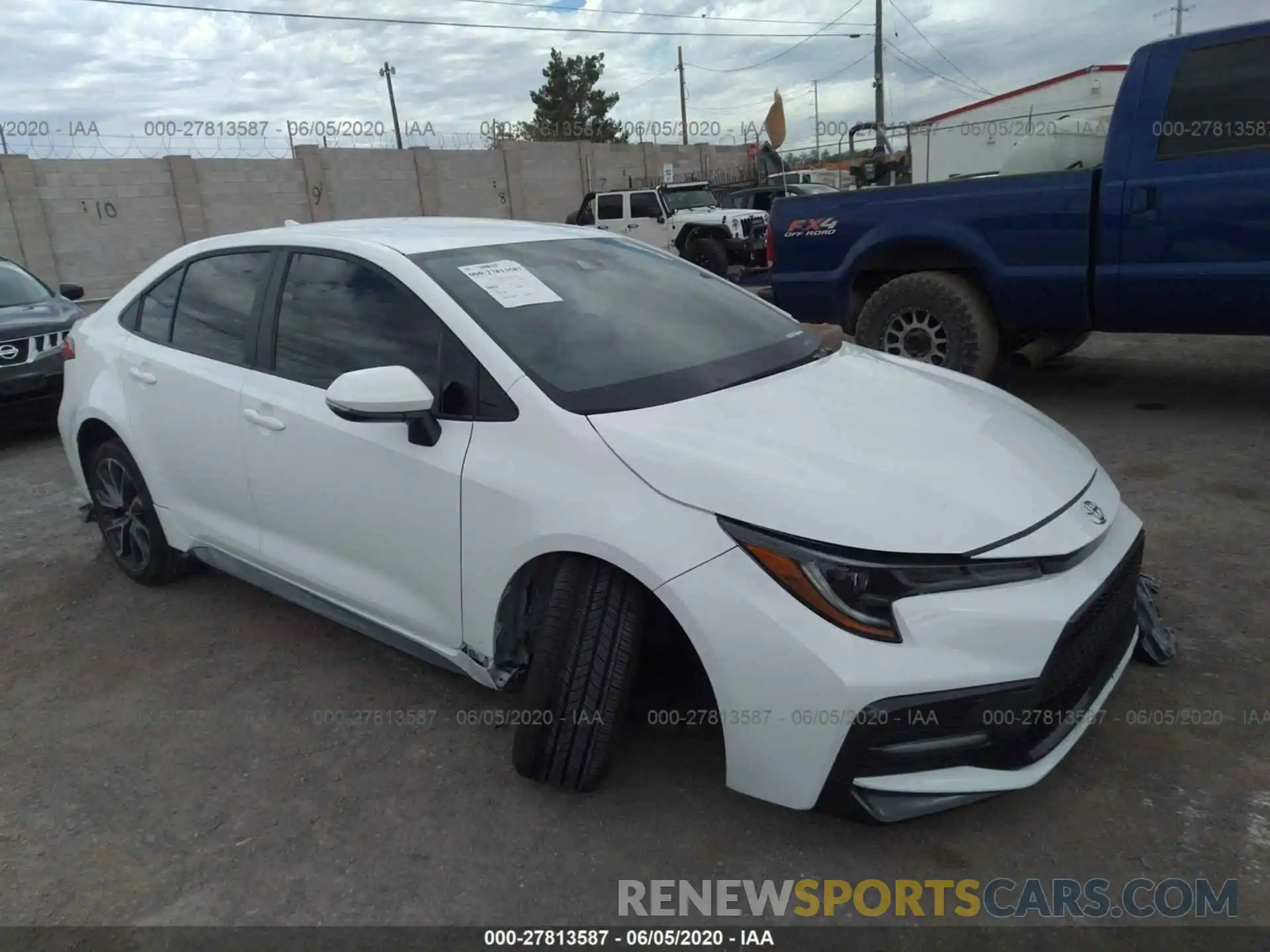 1 Photograph of a damaged car 5YFS4RCE7LP017347 TOYOTA COROLLA 2020