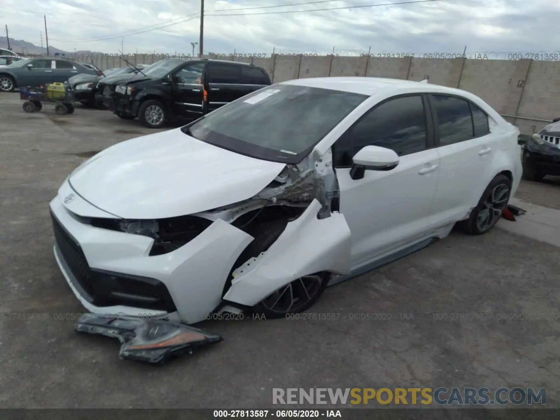 2 Photograph of a damaged car 5YFS4RCE7LP017347 TOYOTA COROLLA 2020