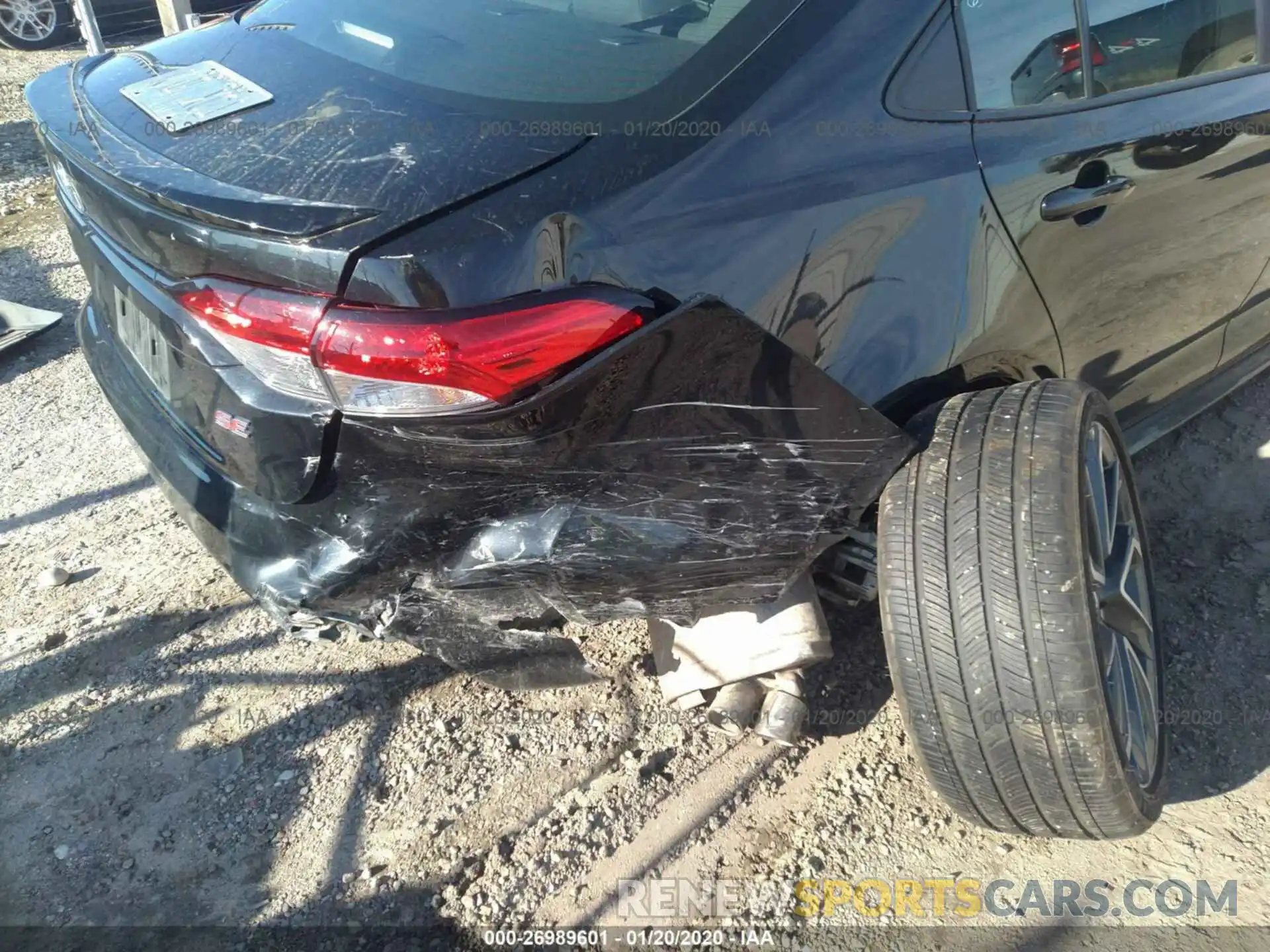 6 Photograph of a damaged car 5YFS4RCE7LP020863 TOYOTA COROLLA 2020