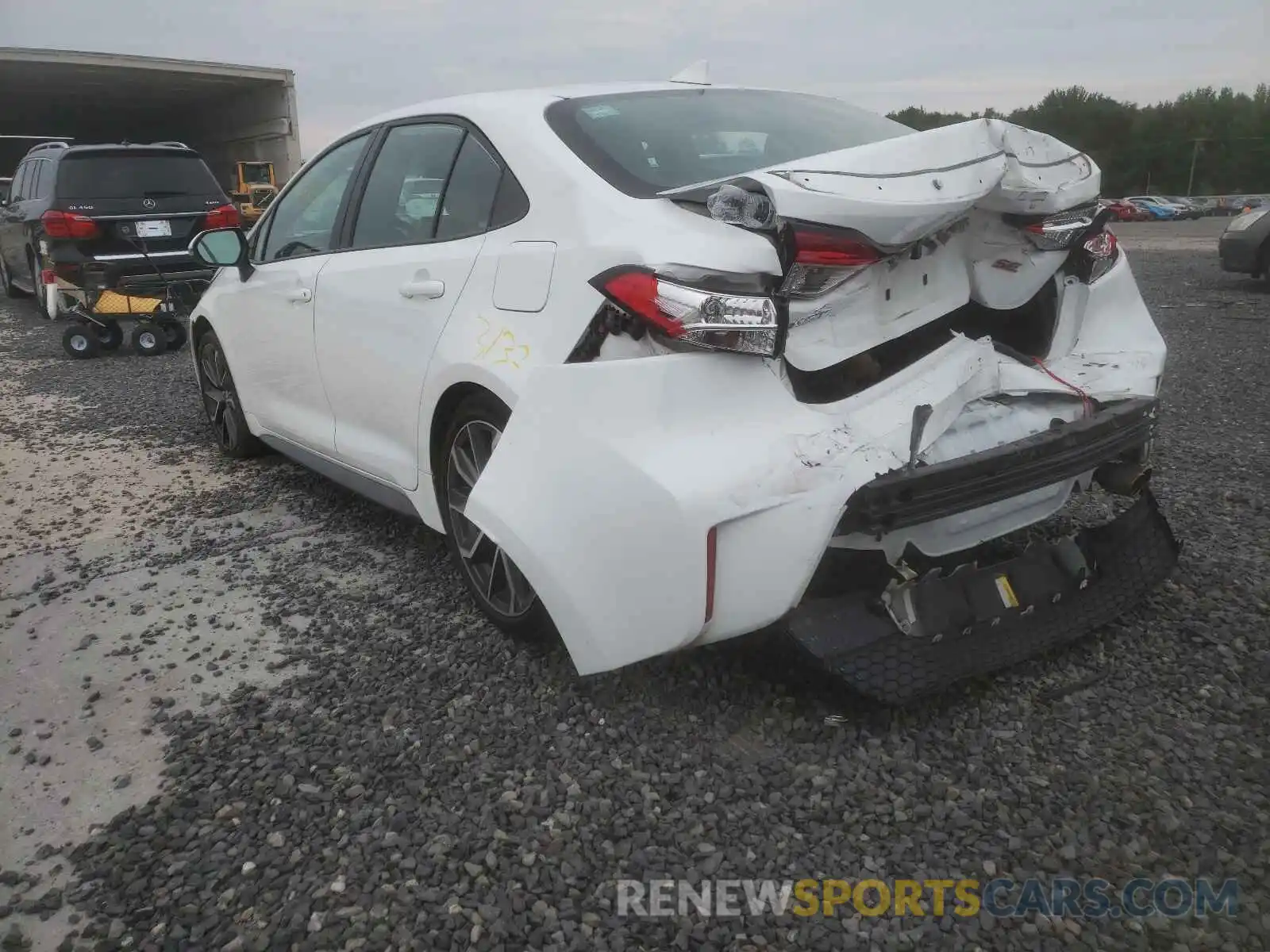 3 Photograph of a damaged car 5YFS4RCE7LP021091 TOYOTA COROLLA 2020