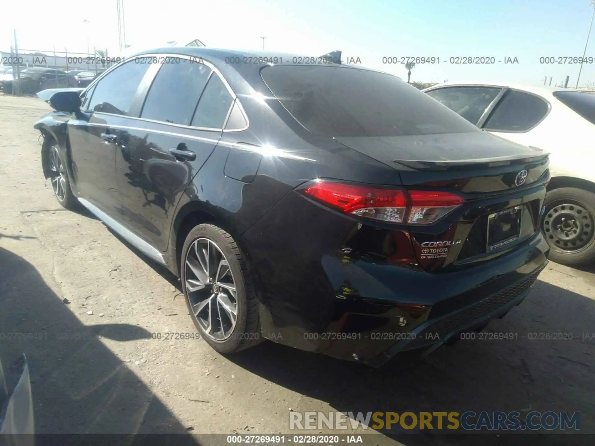 3 Photograph of a damaged car 5YFS4RCE7LP021754 TOYOTA COROLLA 2020