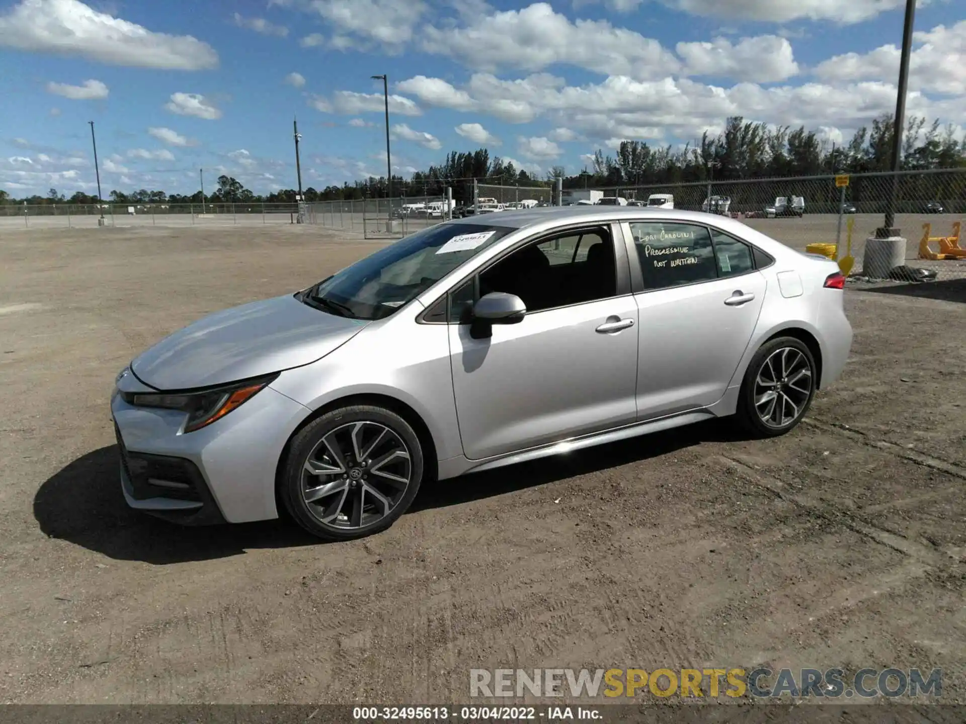 2 Photograph of a damaged car 5YFS4RCE7LP024587 TOYOTA COROLLA 2020