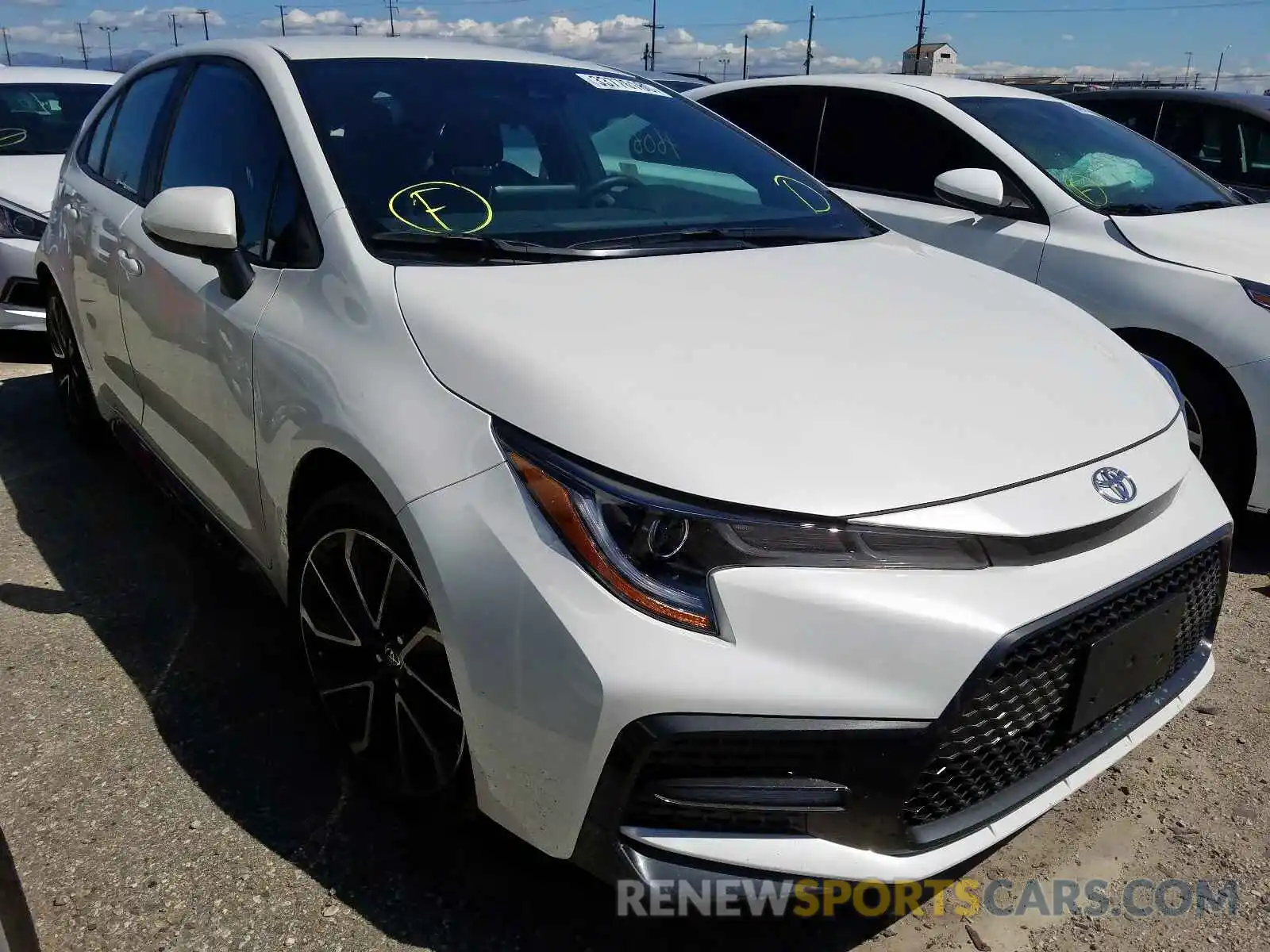 1 Photograph of a damaged car 5YFS4RCE7LP026551 TOYOTA COROLLA 2020