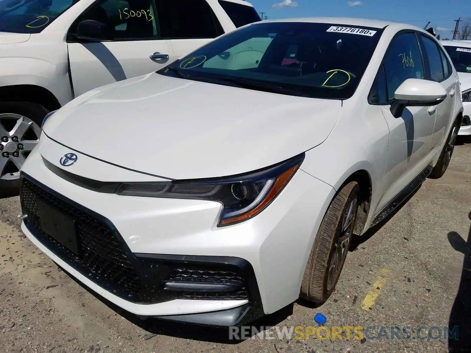 2 Photograph of a damaged car 5YFS4RCE7LP026551 TOYOTA COROLLA 2020