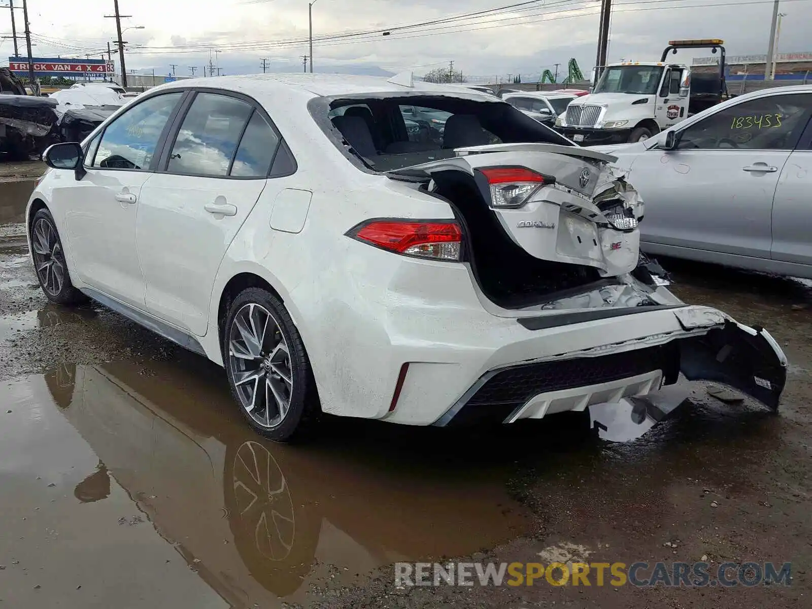 3 Photograph of a damaged car 5YFS4RCE7LP026551 TOYOTA COROLLA 2020