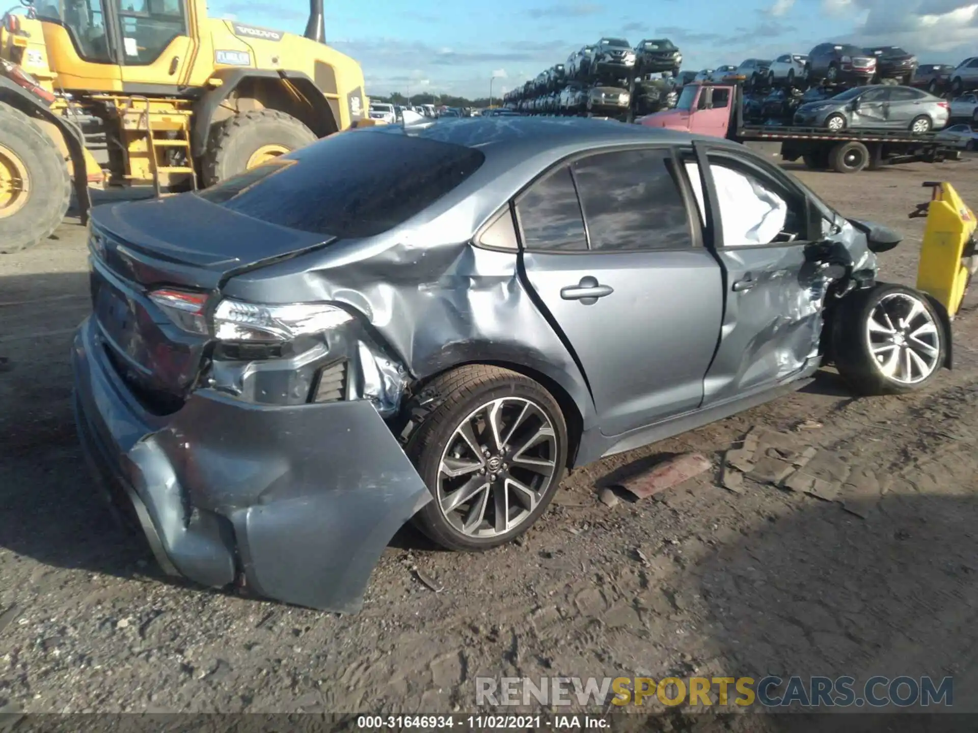 4 Photograph of a damaged car 5YFS4RCE7LP027473 TOYOTA COROLLA 2020