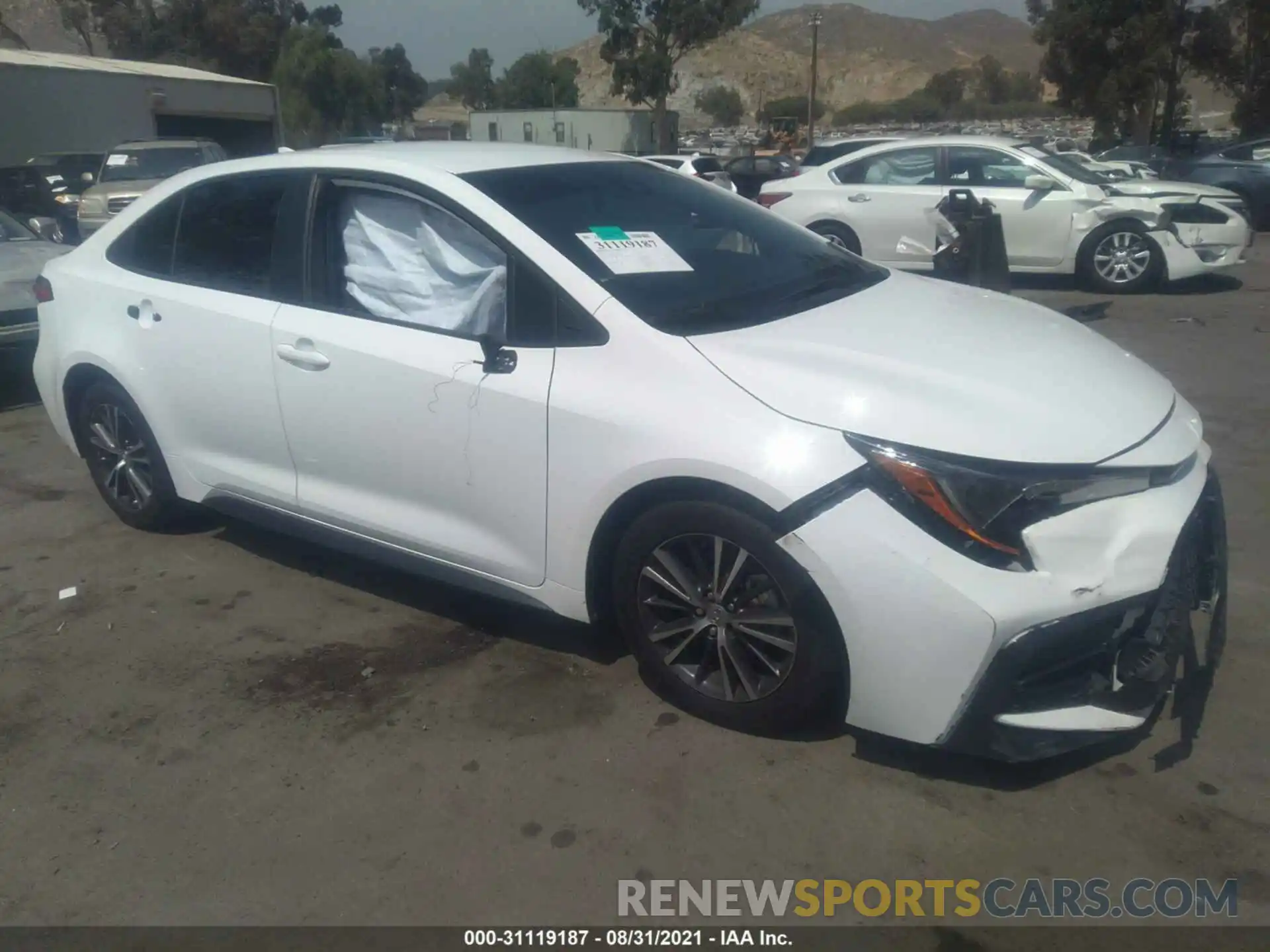 1 Photograph of a damaged car 5YFS4RCE7LP028669 TOYOTA COROLLA 2020