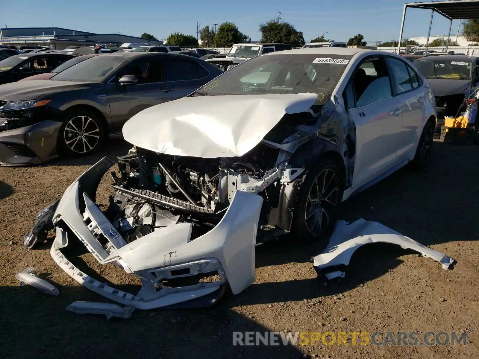 2 Photograph of a damaged car 5YFS4RCE7LP032656 TOYOTA COROLLA 2020