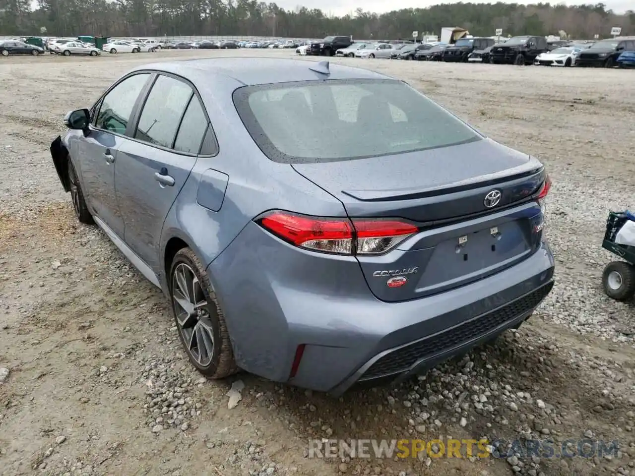 3 Photograph of a damaged car 5YFS4RCE7LP033032 TOYOTA COROLLA 2020