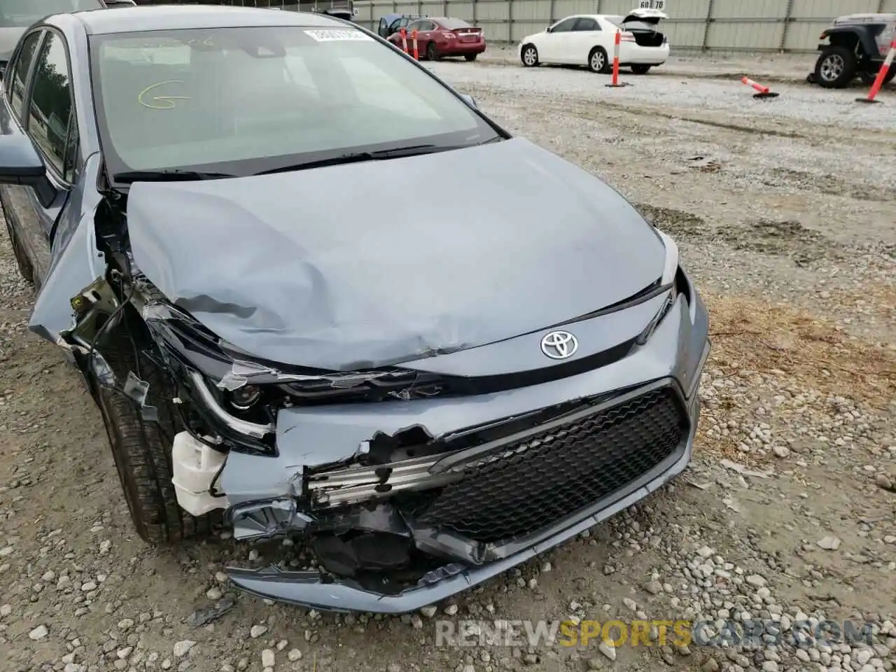 9 Photograph of a damaged car 5YFS4RCE7LP033032 TOYOTA COROLLA 2020