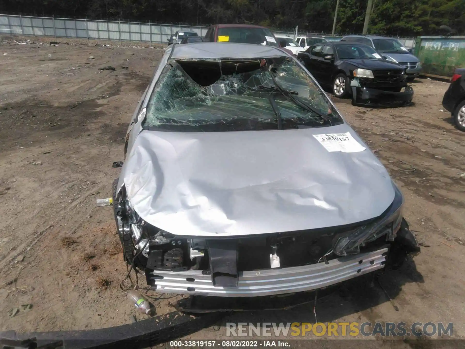 6 Photograph of a damaged car 5YFS4RCE7LP033998 TOYOTA COROLLA 2020