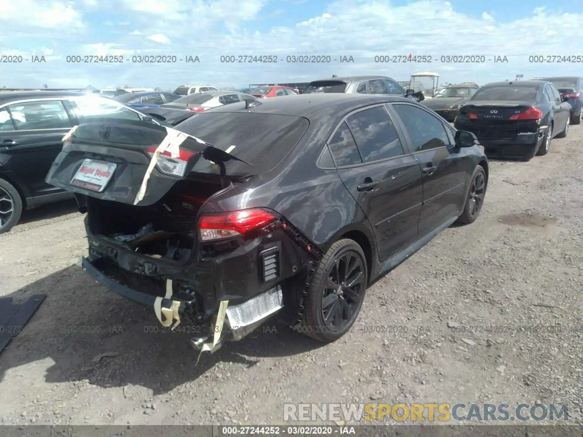 4 Photograph of a damaged car 5YFS4RCE7LP035167 TOYOTA COROLLA 2020