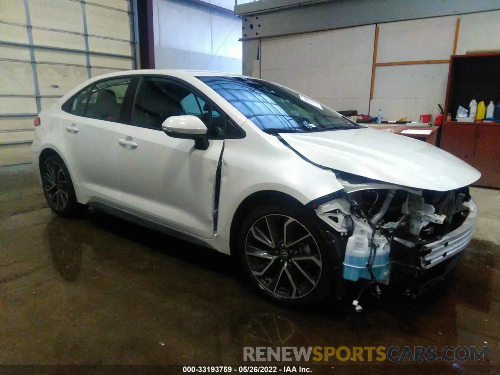 1 Photograph of a damaged car 5YFS4RCE7LP037601 TOYOTA COROLLA 2020