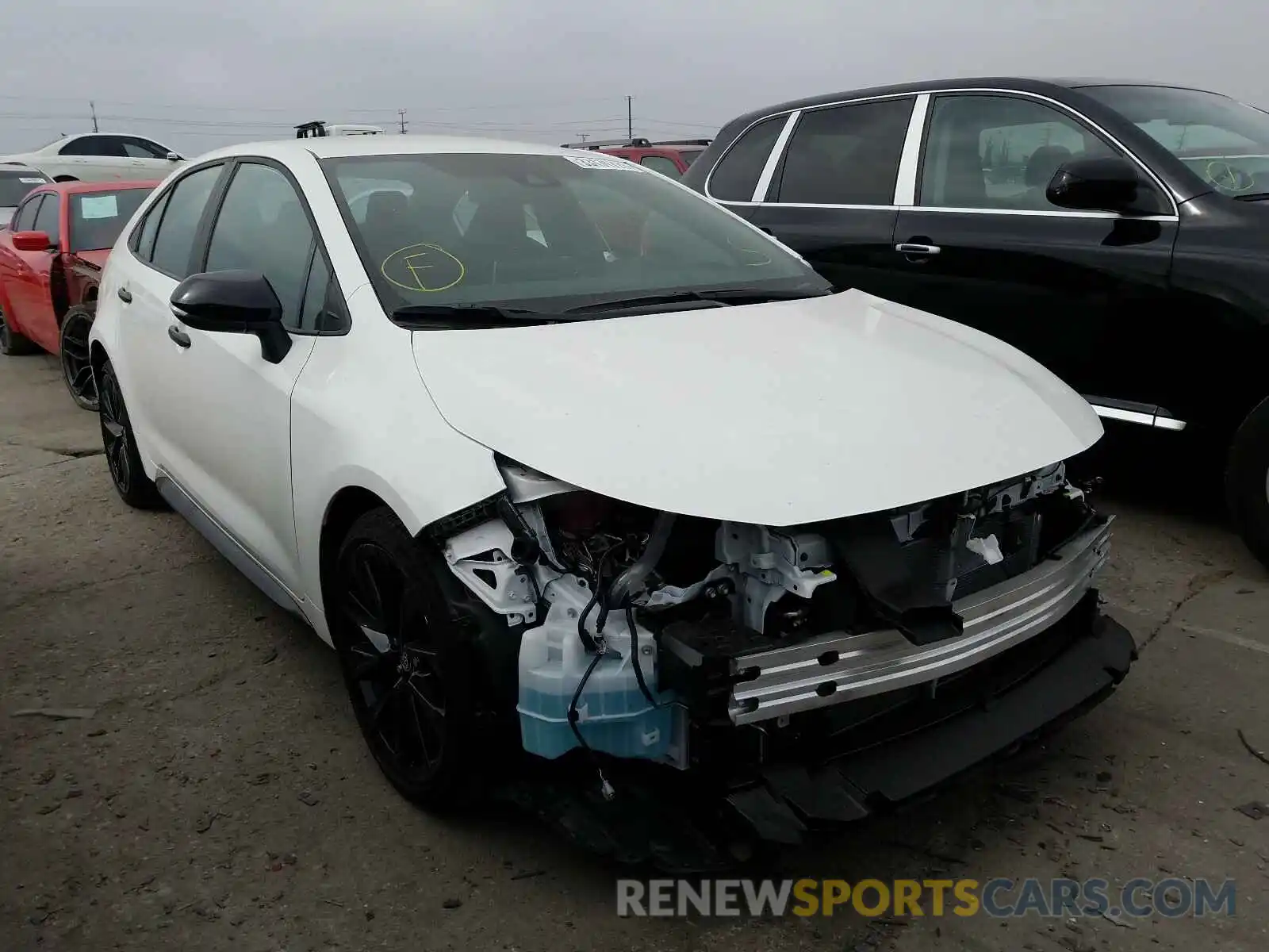 1 Photograph of a damaged car 5YFS4RCE7LP037890 TOYOTA COROLLA 2020