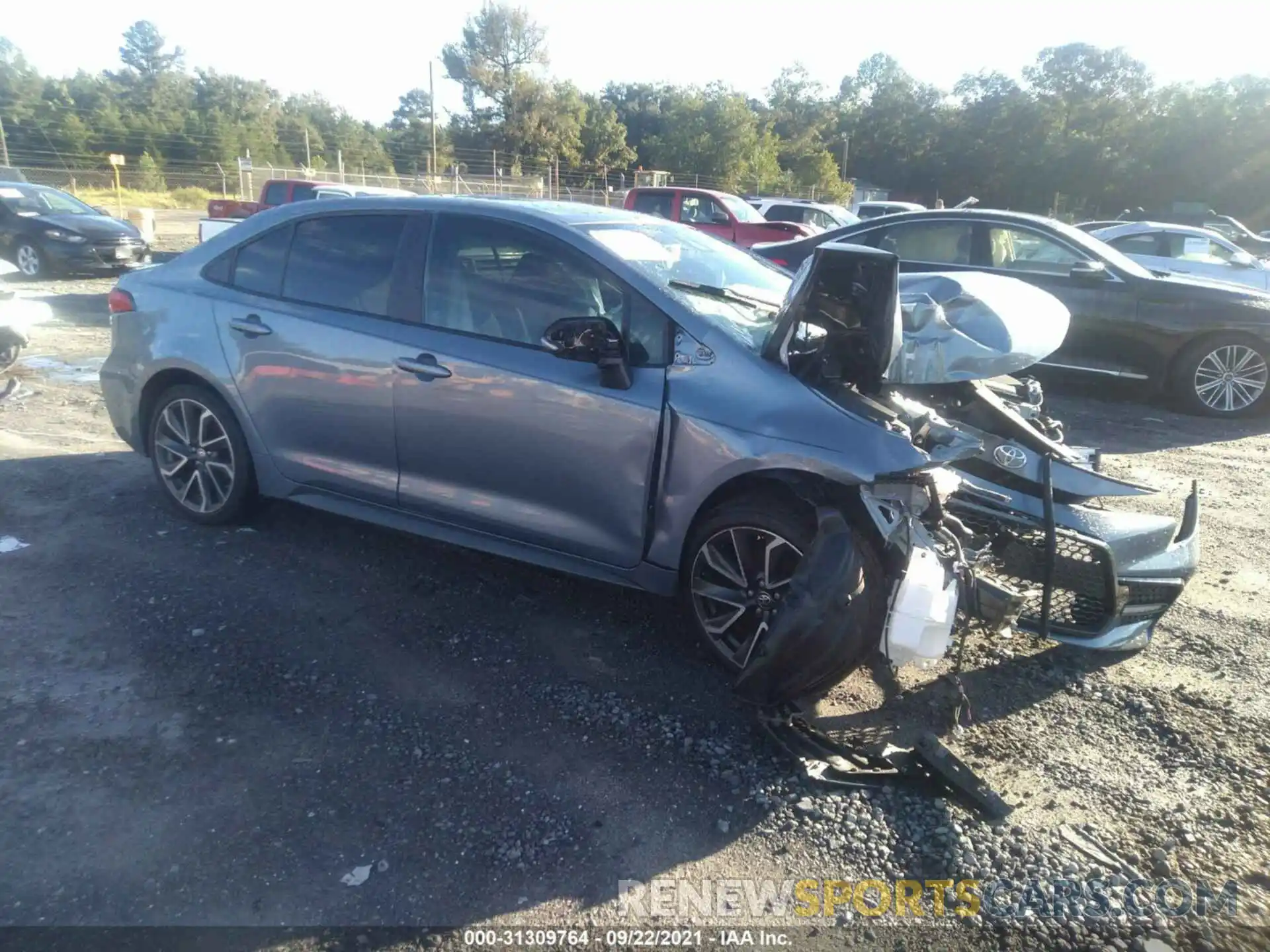 1 Photograph of a damaged car 5YFS4RCE7LP039946 TOYOTA COROLLA 2020