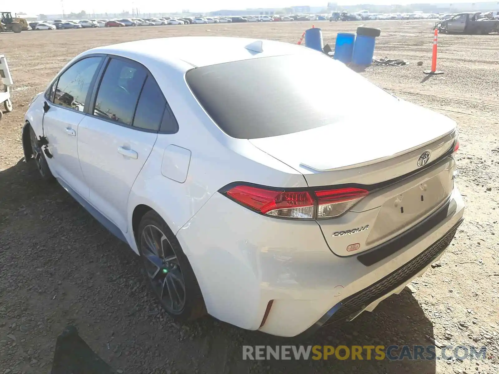 3 Photograph of a damaged car 5YFS4RCE7LP042457 TOYOTA COROLLA 2020