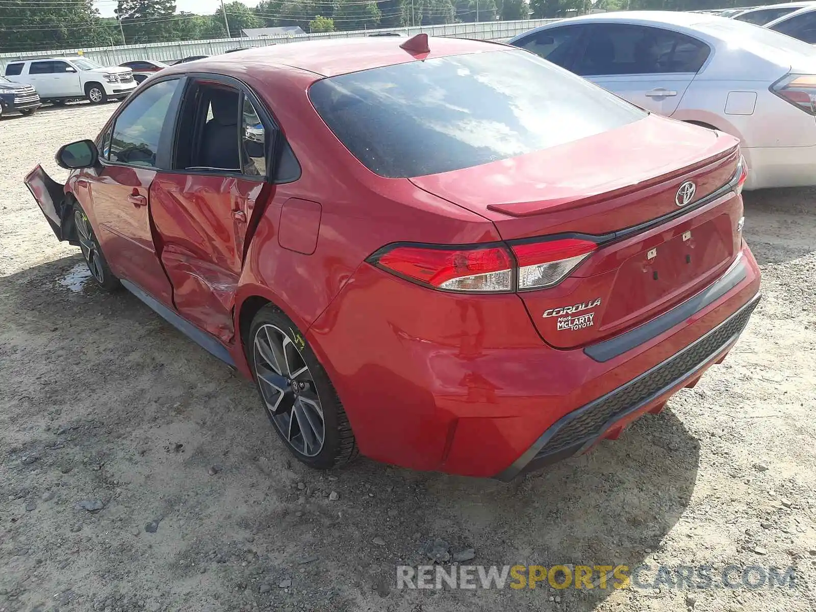 3 Photograph of a damaged car 5YFS4RCE7LP042880 TOYOTA COROLLA 2020