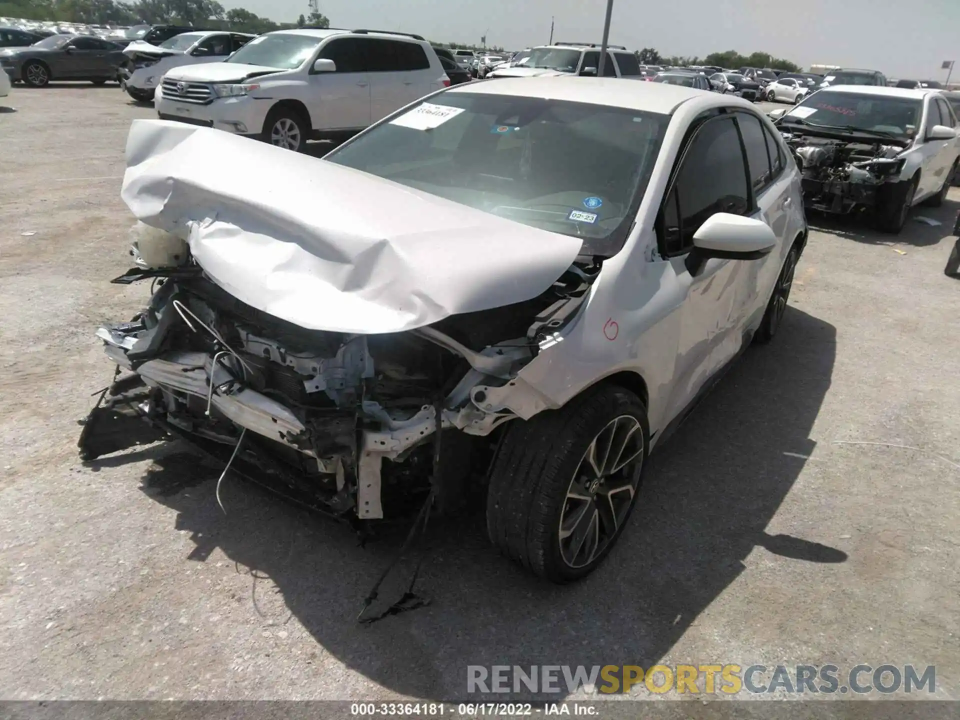 2 Photograph of a damaged car 5YFS4RCE7LP043981 TOYOTA COROLLA 2020