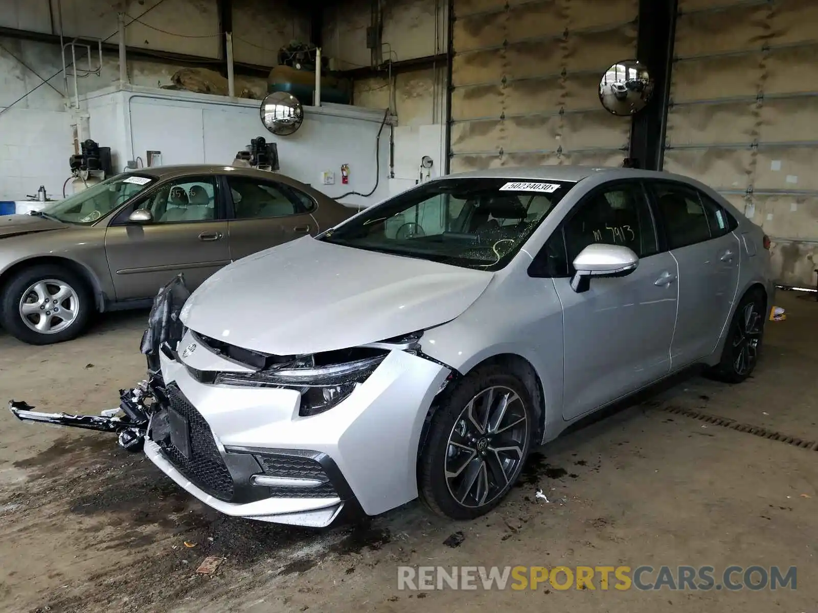 2 Photograph of a damaged car 5YFS4RCE7LP045584 TOYOTA COROLLA 2020