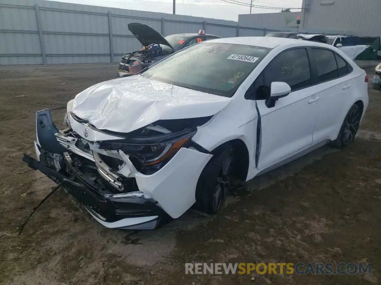 2 Photograph of a damaged car 5YFS4RCE7LP046587 TOYOTA COROLLA 2020