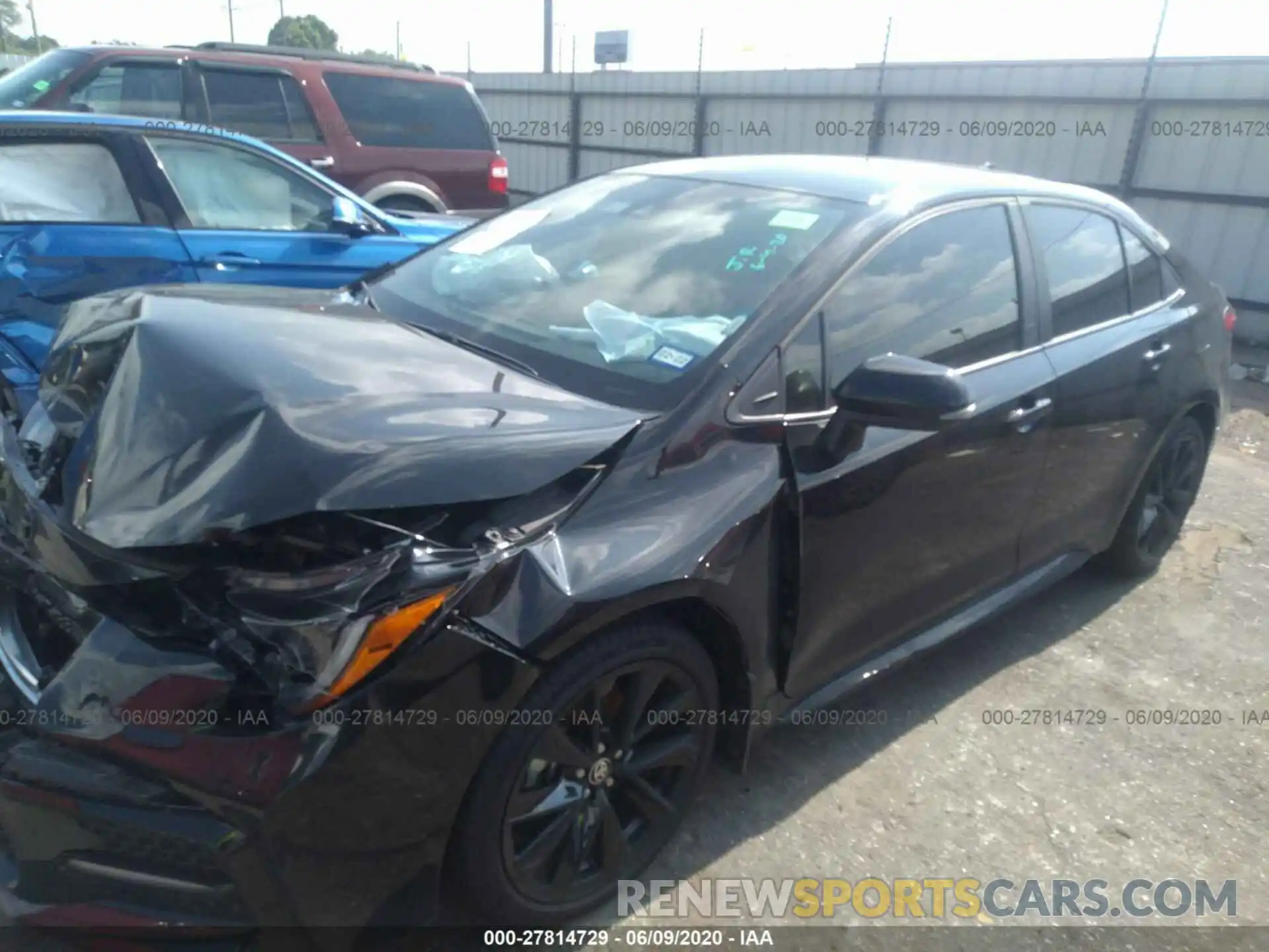 2 Photograph of a damaged car 5YFS4RCE7LP046735 TOYOTA COROLLA 2020