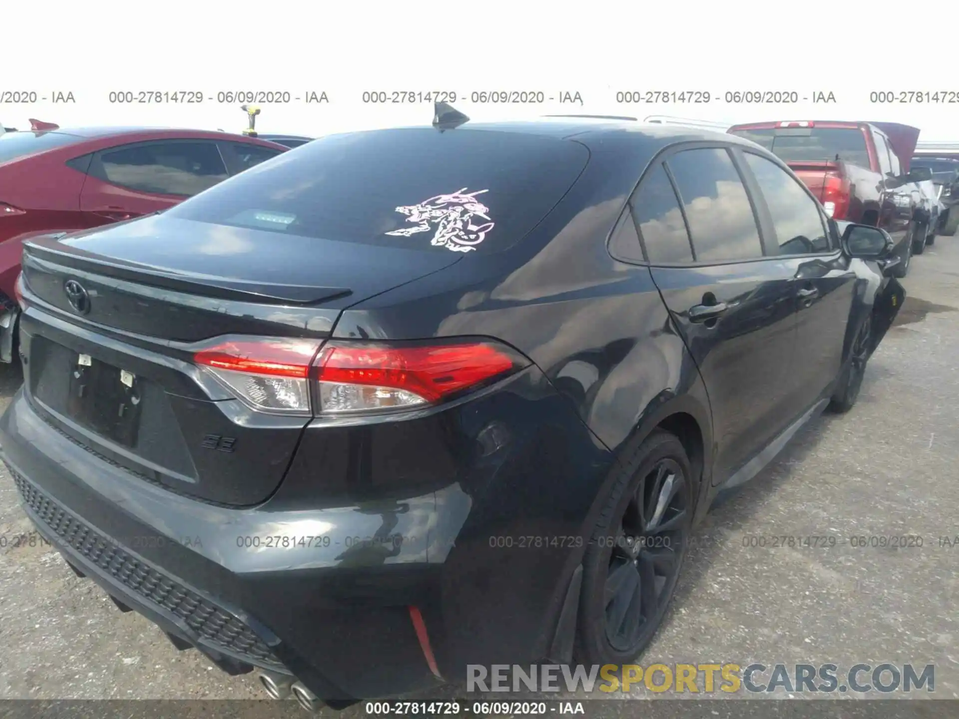 4 Photograph of a damaged car 5YFS4RCE7LP046735 TOYOTA COROLLA 2020