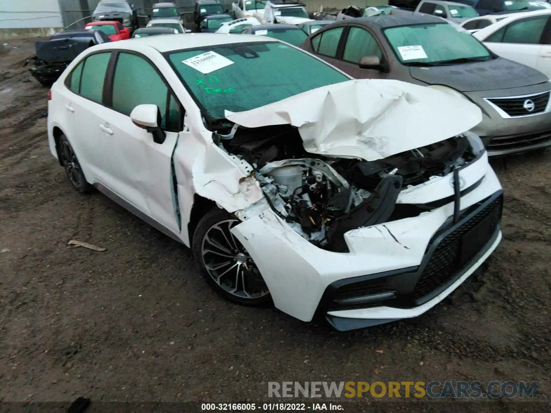 1 Photograph of a damaged car 5YFS4RCE7LP047318 TOYOTA COROLLA 2020